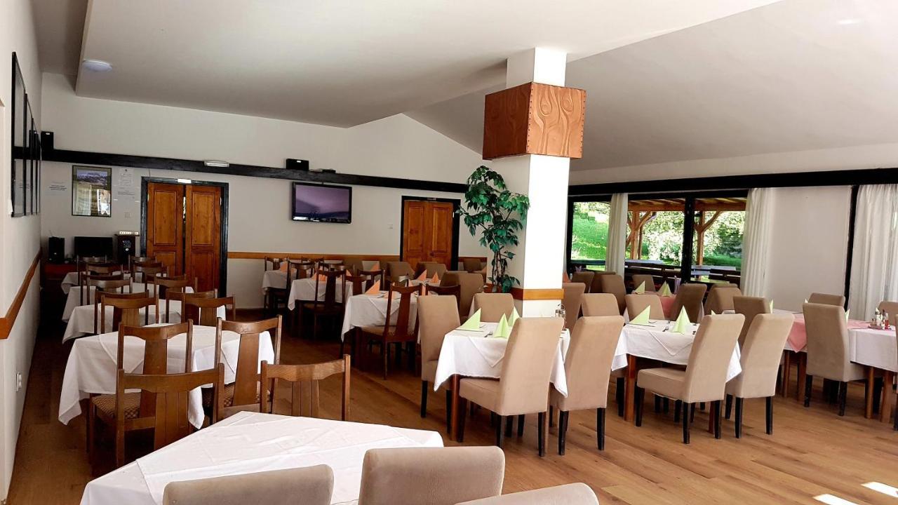 Hotel Mladost Тьентиште Экстерьер фото
