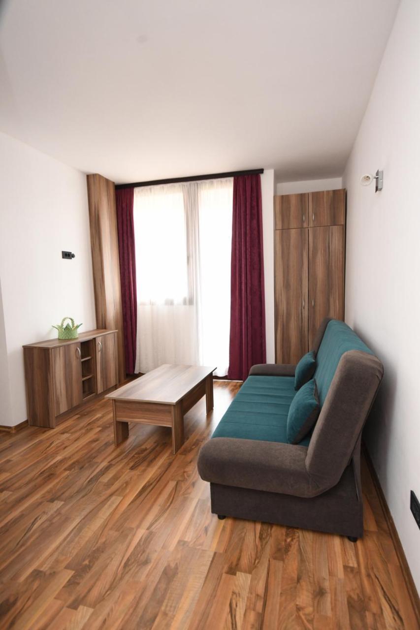 Hotel Mladost Тьентиште Экстерьер фото