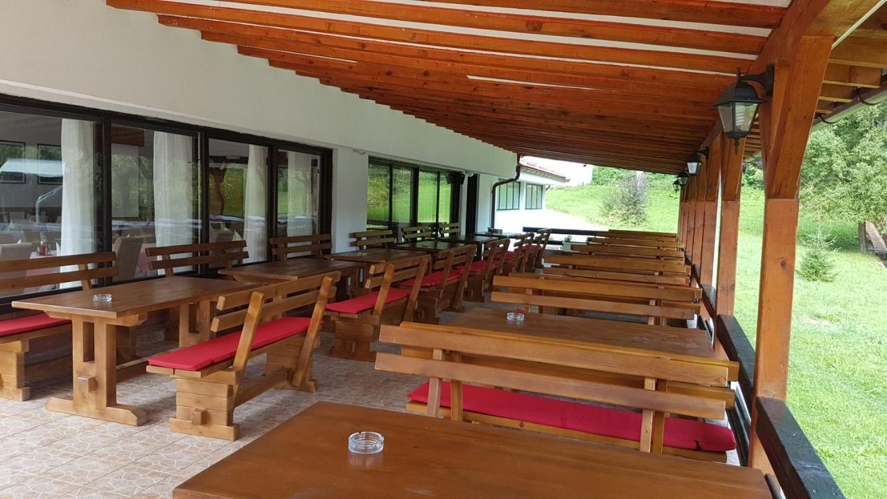 Hotel Mladost Тьентиште Экстерьер фото