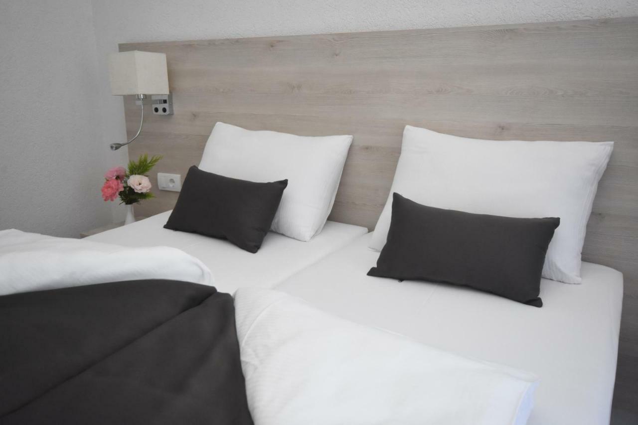Hotel Mladost Тьентиште Экстерьер фото